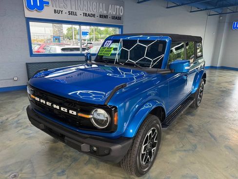 Used 2021 Ford Bronco Outer Banks AWD/4WD image 2