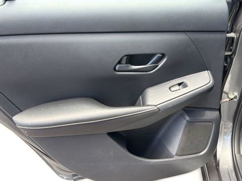 Used 2025 Nissan Sentra SV FWD image 31