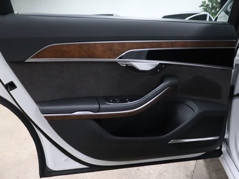 Used 2019 Audi A8 L 3.0T image 14