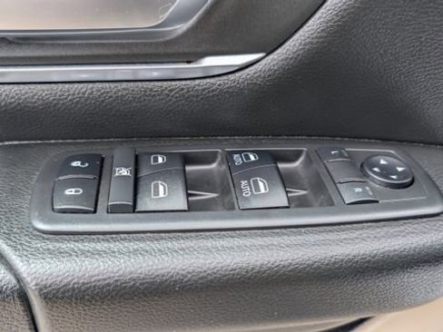 Used 2019 RAM 1500 Big Horn AWD/4WD image 17