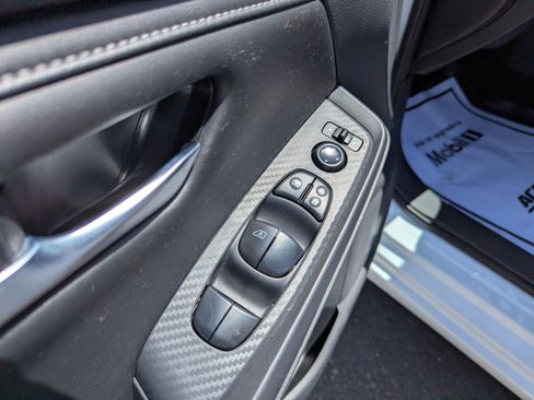 Used 2022 Nissan Sentra SV FWD image 11