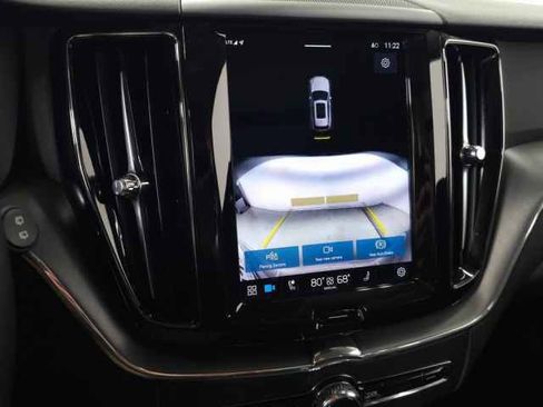 Used 2025 Volvo XC60 B5 Core w/ Protection Package Premier image 28