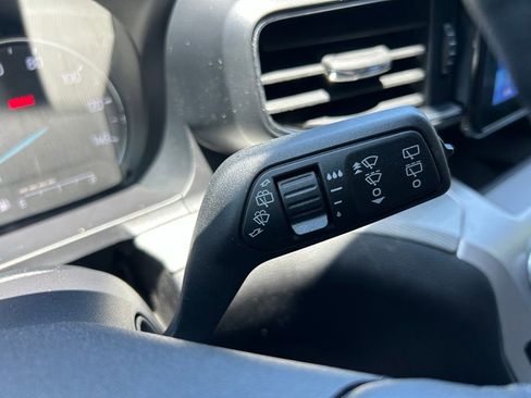 Used 2023 Ford Explorer XLT w/ Equipment Group 202A RWD image 56