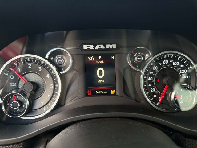 Used 2024 RAM 1500 Big Horn AWD/4WD image 23