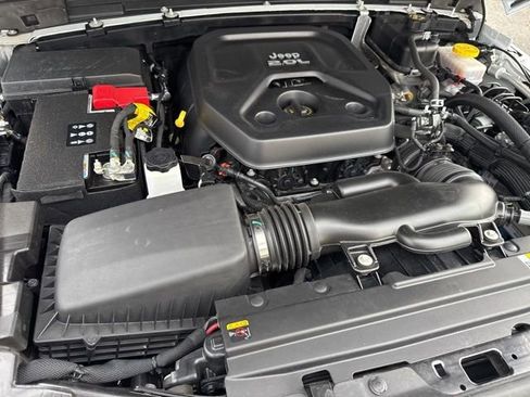 Used 2023 Jeep Wrangler Sport S image 29