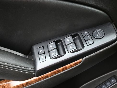 Used 2017 Chevrolet Tahoe Premier RWD image 22