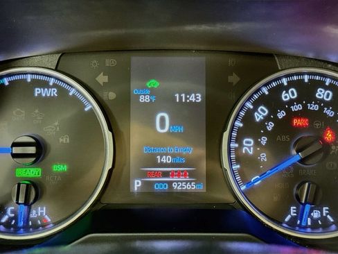Certified 2021 Toyota RAV4 LE AWD/4WD image 6
