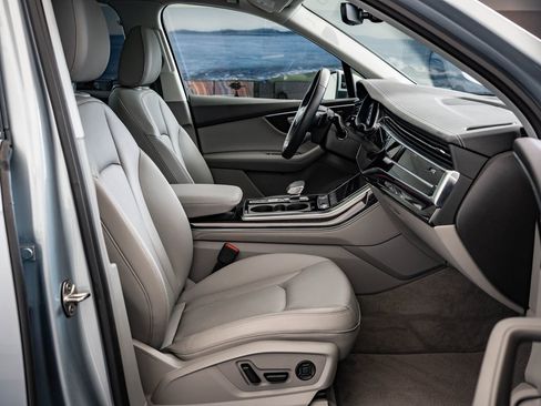 Used 2024 Audi Q7 3.0T Premium Plus image 21