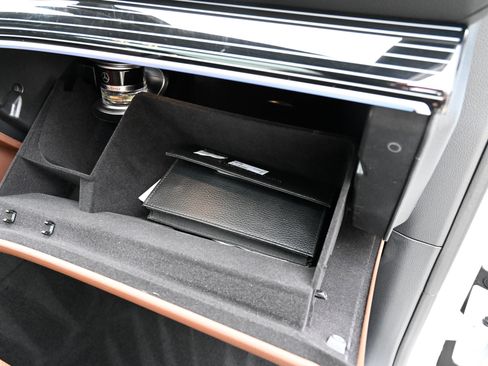 Used 2025 Mercedes-Benz GLS 580 4MATIC image 61