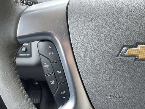 Used 2017 Chevrolet Traverse Premier AWD/4WD image 38