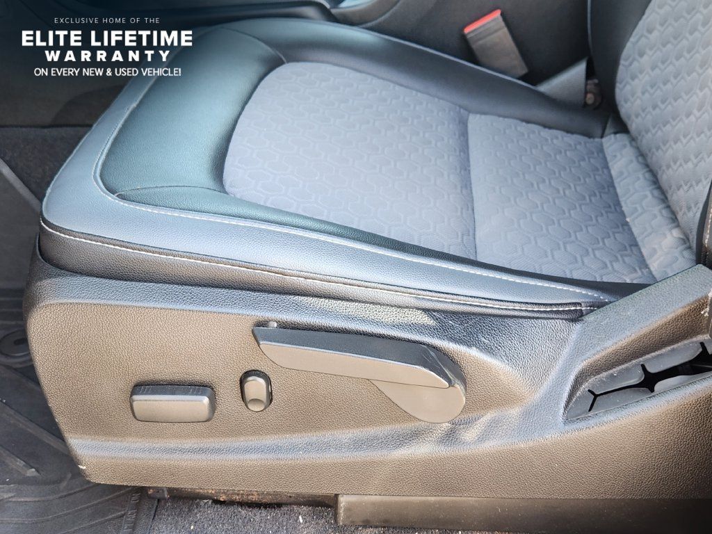 Used 2019 Chevrolet Colorado Z71 AWD/4WD image 23