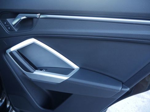 Certified 2022 Audi Q3 2.0T Premium Plus w/ Premium Plus Package image 31