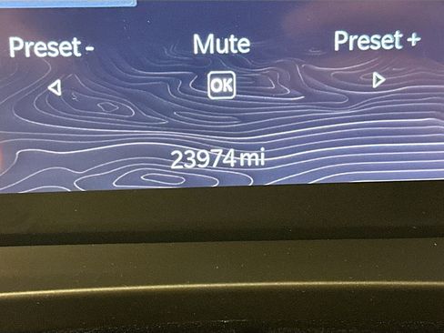 Used 2023 Jeep Grand Cherokee Altitude AWD/4WD image 19