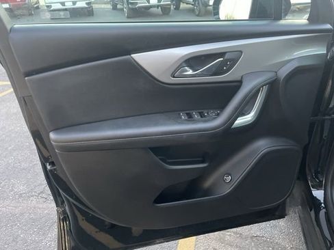 Used 2021 Chevrolet Blazer LT image 11