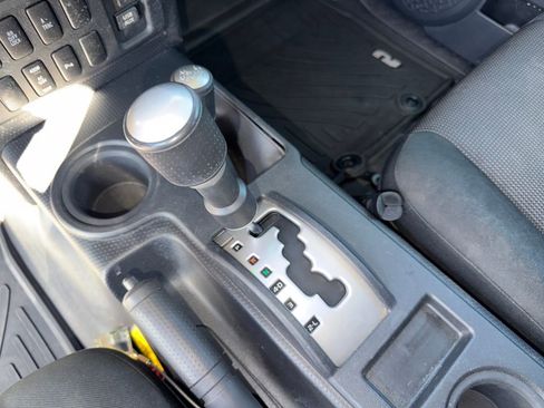 Used 2014 Toyota FJ Cruiser 4WD w/ Upgrade Package image 23