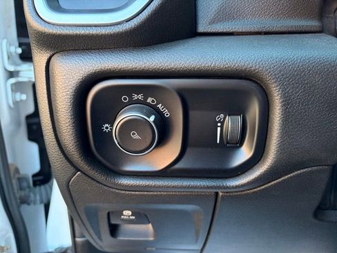 Used 2023 RAM 1500 Lone Star AWD/4WD image 28
