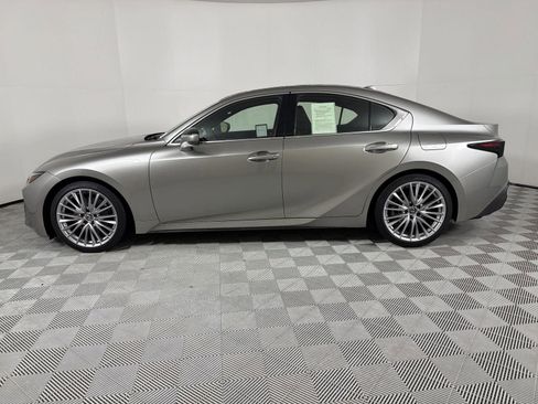 Used 2023 Lexus IS 300 300 w/ Premium Package image 2
