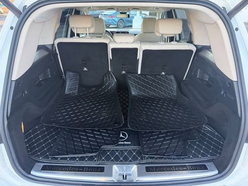 Used 2020 Mercedes-Benz GLB 250 4MATIC image 16
