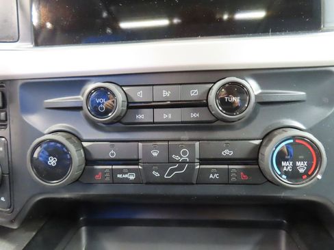 Used 2023 Ford F250 XLT w/ Black Appearance Package AWD/4WD image 54