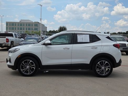 Used 2022 Buick Encore GX Select FWD image 3