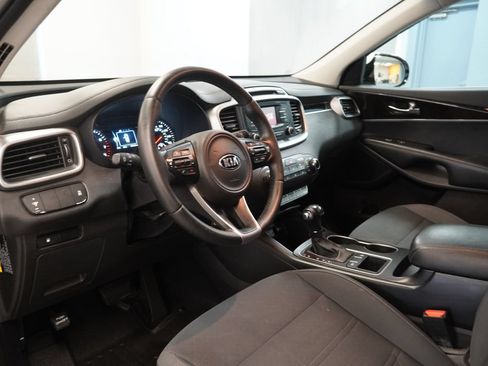 Used 2016 Kia Sorento FWD w/ LX Convenience Package image 6