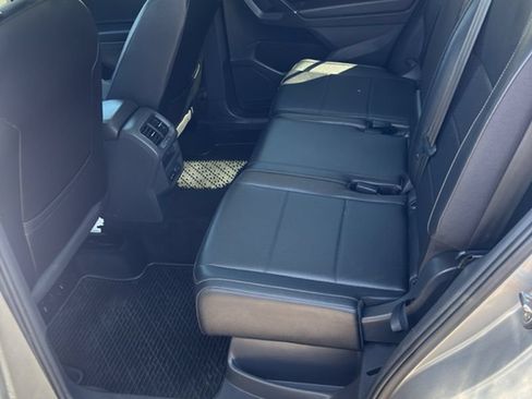 Used 2020 Volkswagen Tiguan SEL AWD/4WD image 11