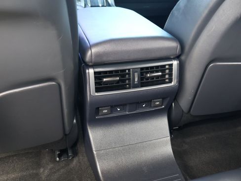 Used 2024 Lexus GX 550 AWD/4WD image 13