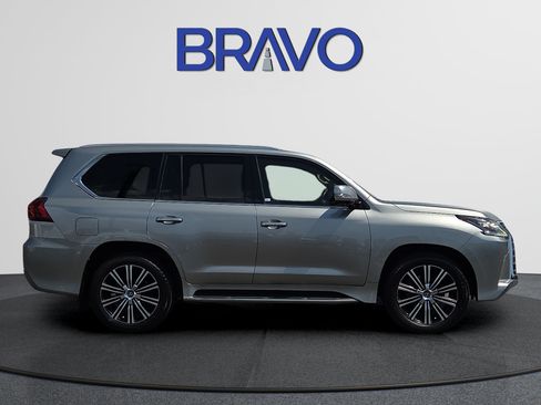Used 2019 Lexus LX 570 4WD w/ Luxury Package image 5