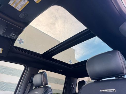 Used 2018 Ford F150 Platinum w/ Equipment Group 701A Luxury image 23