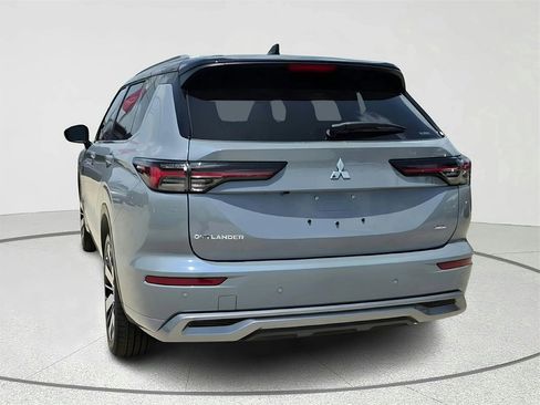 New 2025 Mitsubishi Outlander SEL image 7