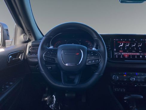 Used 2025 Dodge Durango GT AWD/4WD image 12