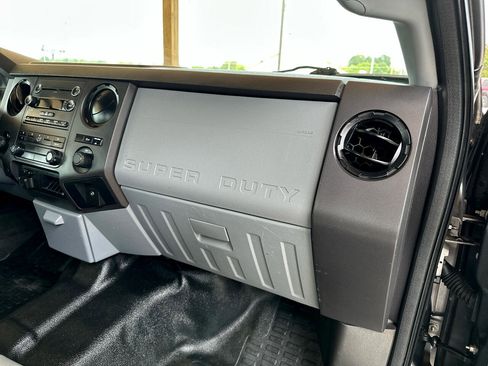 Used 2012 Ford F250 XL w/ PWR Equipment Group image 30