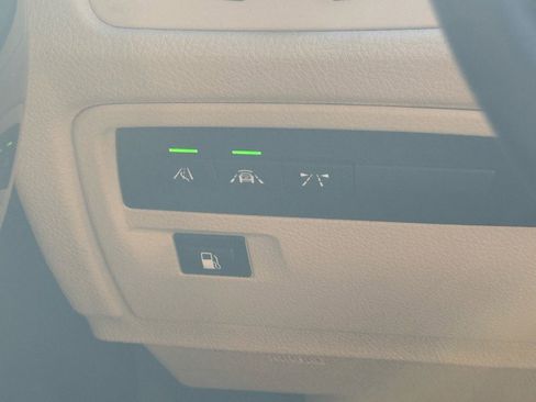 Used 2018 BMW 330e w/ Premium Package image 13