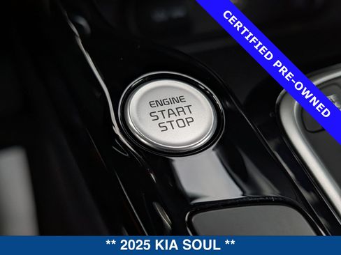 Used 2025 Kia Soul S FWD image 33