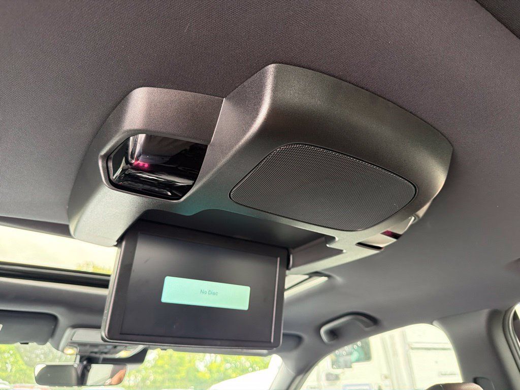Used 2021 Honda Pilot Black Edition image 38