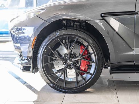 New 2026 Aston Martin DBX 707 image 8