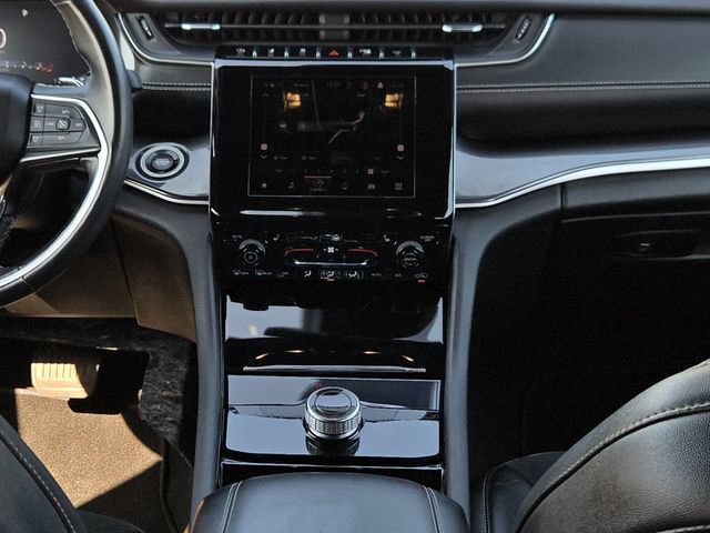 Used 2021 Jeep Grand Cherokee L Laredo AWD/4WD image 20