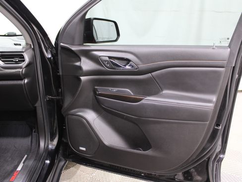 Used 2023 GMC Acadia AT4 w/ Technology Package image 36