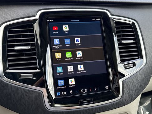 Used 2024 Volvo XC90 T8 Plus w/ Protection Package Premier image 23