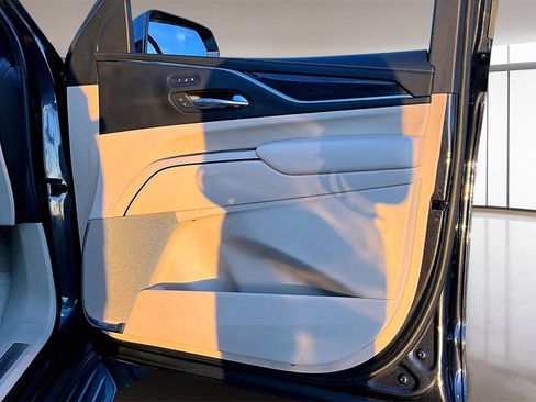Certified 2023 Cadillac Escalade Premium Luxury w/ Performance Package image 19