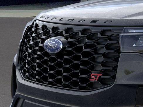 New 2026 Ford Explorer ST image 17
