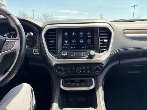 Used 2023 GMC Acadia SLE FWD image 9