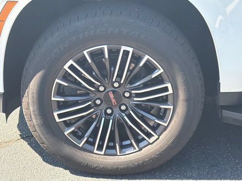 Used 2026 GMC Yukon XL Elevation AWD/4WD image 13