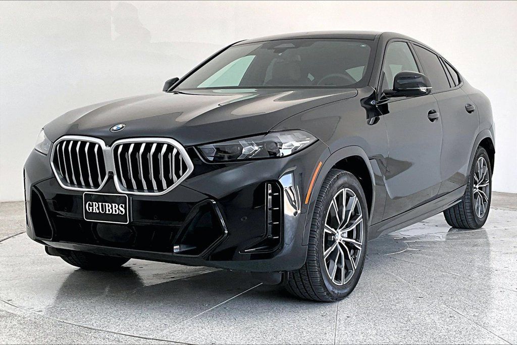 Used 2024 BMW X6 xDrive40i w/ Parking Assistance Package AWD/4WD image 5