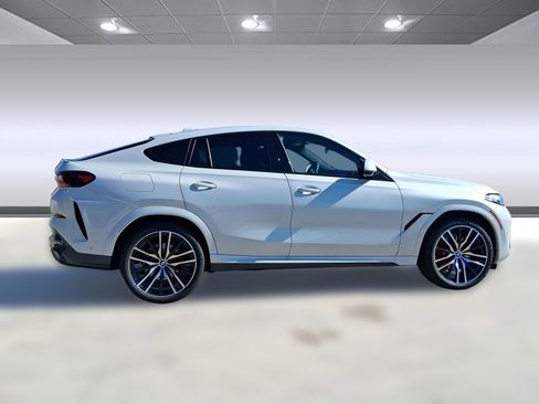 New 2026 BMW X6 xDrive40i w/ Executive Package image 8