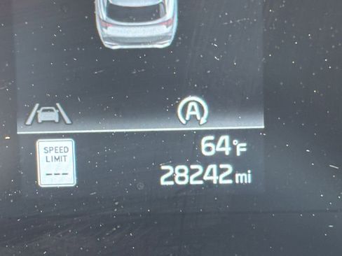 Used 2025 Kia Sportage LX image 40