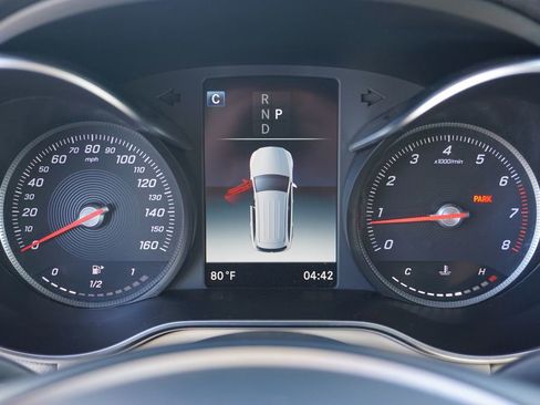 Used 2019 Mercedes-Benz GLC 300 image 30