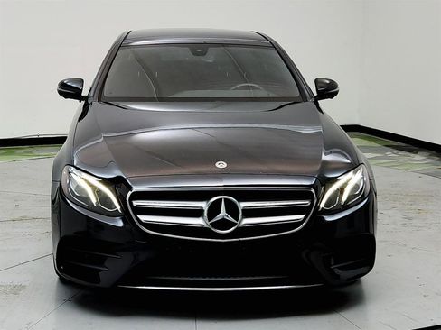 Used 2019 Mercedes-Benz E 300 E300 image 2