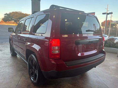 Used 2015 Jeep Patriot Sport image 4