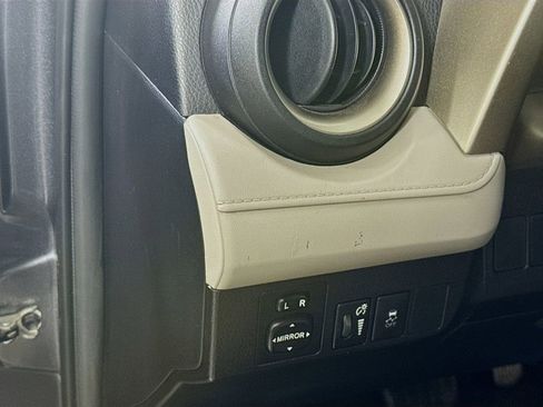 Used 2015 Toyota RAV4 LE image 10